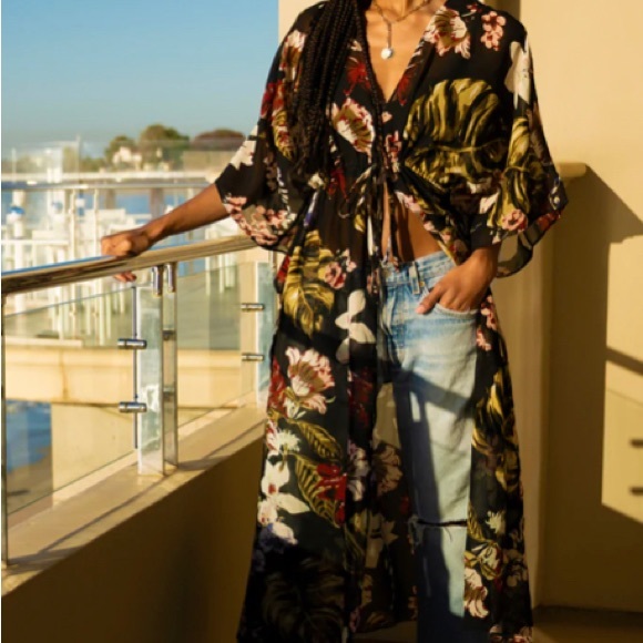 GREAT GIFT! Walter Baker Tulum Caftan Tropical Print O/S - Picture 2 of 7